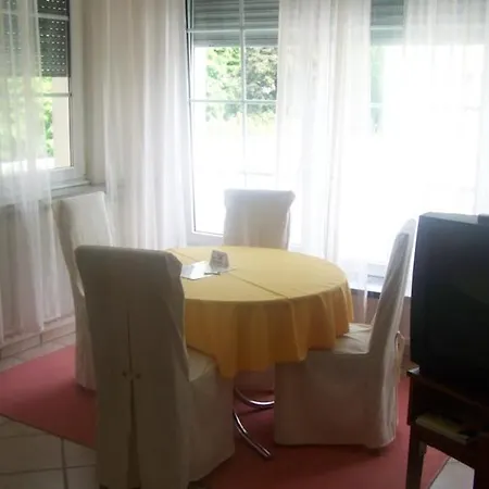 Am Ufer Hotel